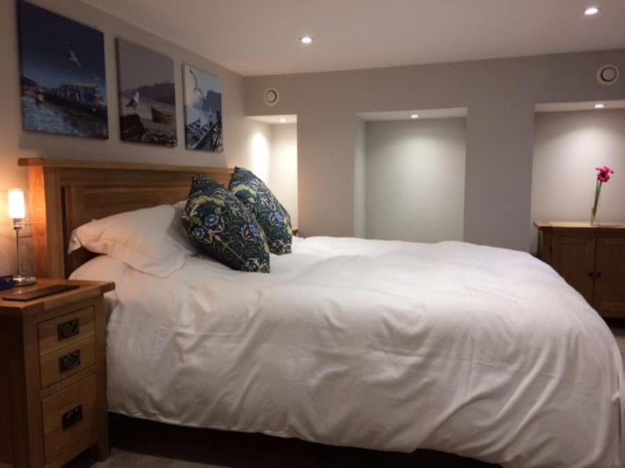 River Road, Littlehampton, Executive Apartment Экстерьер фото