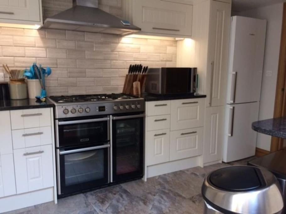 River Road, Littlehampton, Executive Apartment Экстерьер фото